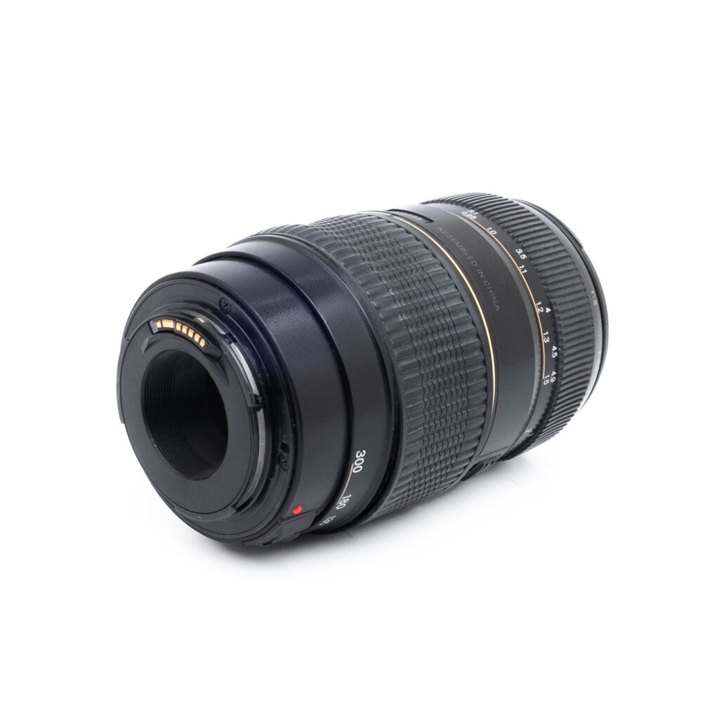 Tamron 70-300mm f4-56 Canon-1 Tamron AF 70-300mm f/4-5.6 Di LD MACRO Canon EF - Käytetty