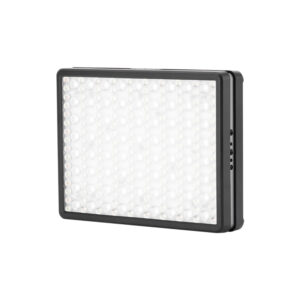 1721132544_494 Viltrox RB-V40 LED-valo on suorakulmainen paneeli, jossa on mustassa kehyksessä olevien pienten, pyöreiden LED-valojen ruudukko valkoista taustaa vasten.
