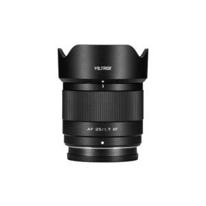 1739449451_914 Viltrox AF 25mm F/1.7 -objektiivi, Fuji X, kuvassa vastavalosuoja ja teksti "AF 25/1.7 XF" tynnyrissä valkoista taustaa vasten.