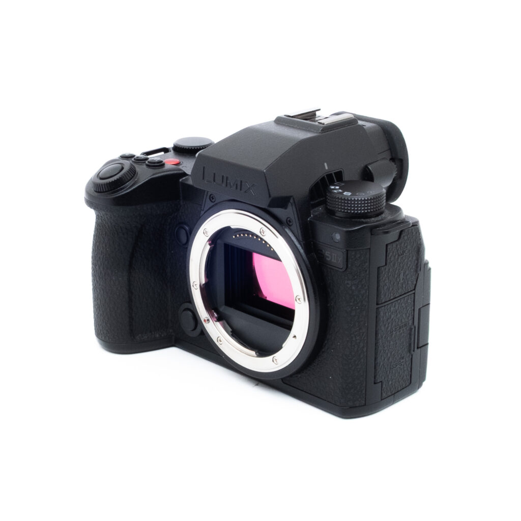 Lumix S5 IIx-4 Panasonic Lumix S5 IIX (SC 3000, sis. ALV 25,5%) - Käytetty
