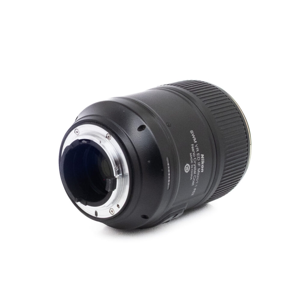 Nikon 105mm f28G ED VR-1 Nikon AF-S Micro-Nikkor 105mm f/2.8G VR ED - Käytetty