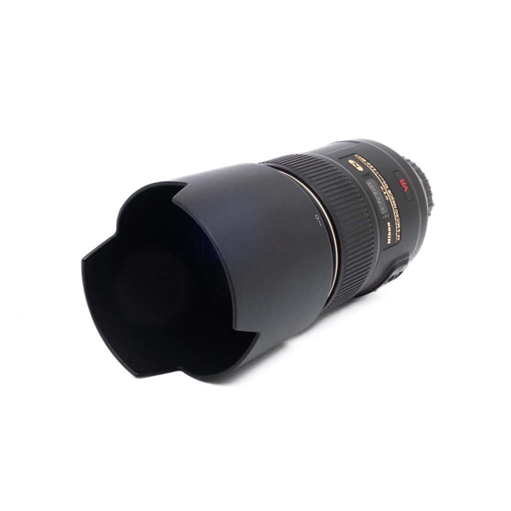 Nikon 105mm f28G ED VR-3 Nikon AF-S Micro-Nikkor 105mm f/2.8G VR ED - Käytetty