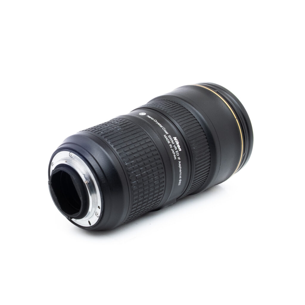 Nikon 24-70mm f28E ED VR-1 Nikon AF-S Nikkor 24-70mm f/2.8E ED VR - Käytetty