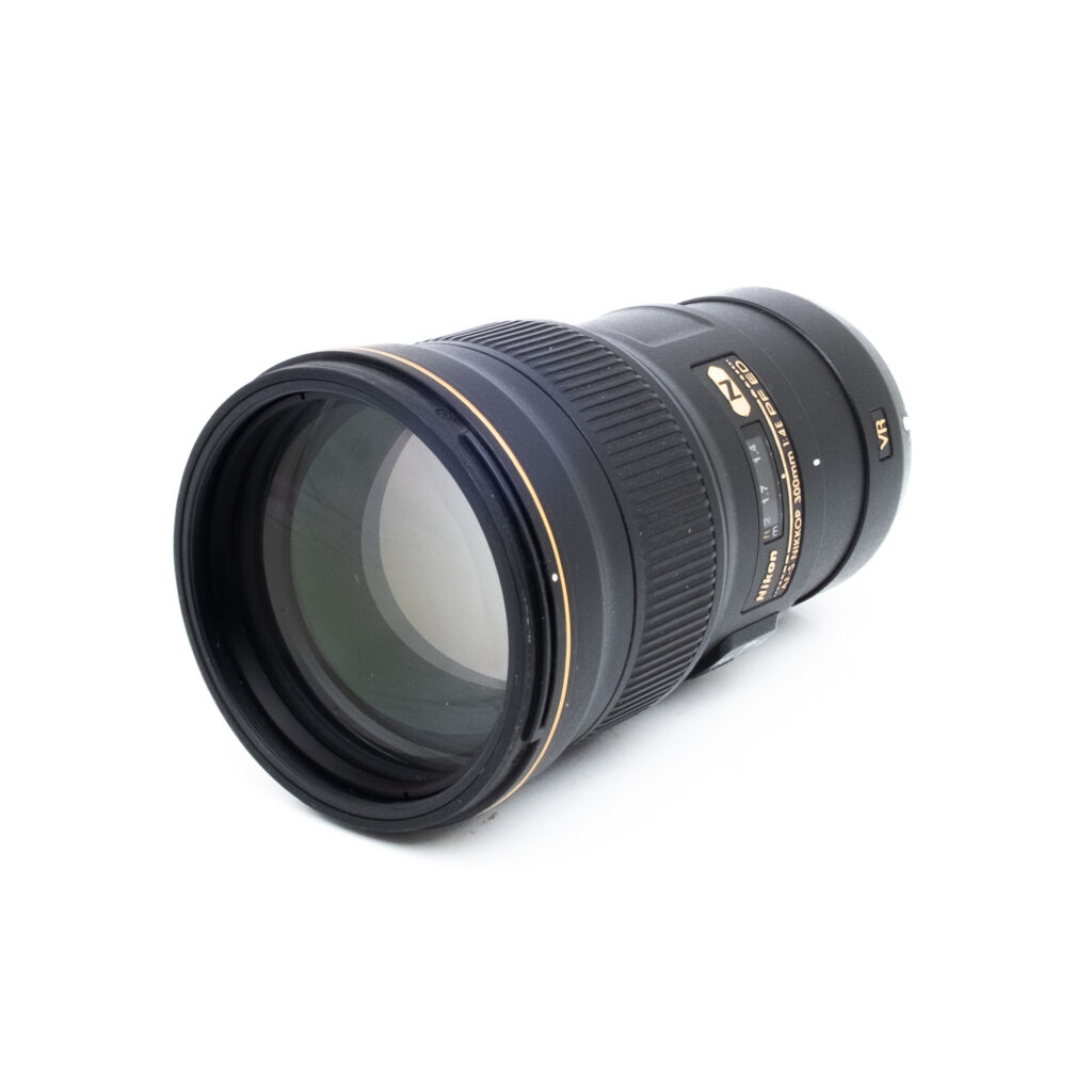 Nikon 300mm f4E PF ED VR-2 Nikon Nikkor AF-S 300mm f/4 E PF ED VR (sis. ALV 25.5%) - Käytetty