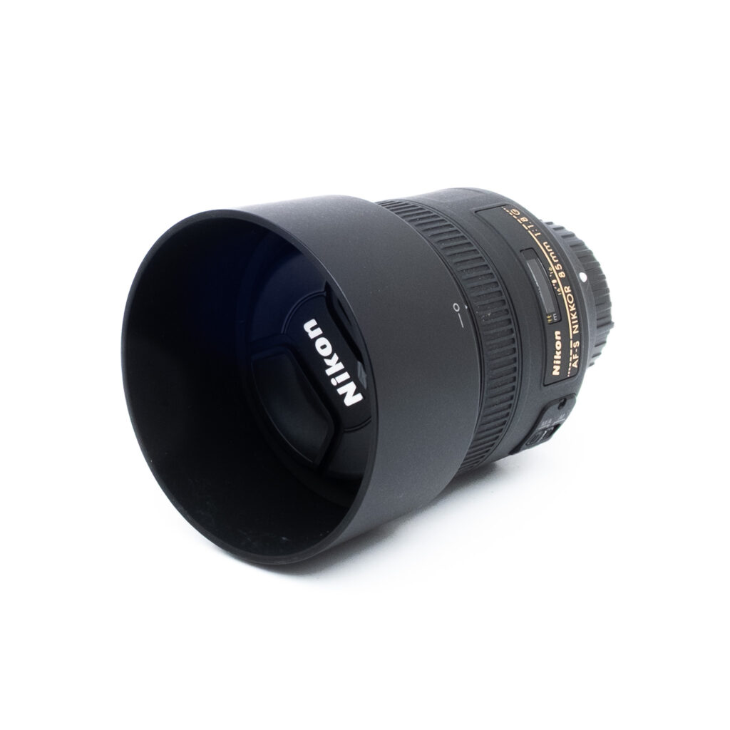 Nikon 85mm f18-3-2 Nikon AF-S Nikkor 85mm f/1.8 G (Kunto K5) - Käytetty