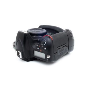 Nikon D750 + akkukahva (SC 102000, sis. ALV 25,5%) - Käytetty