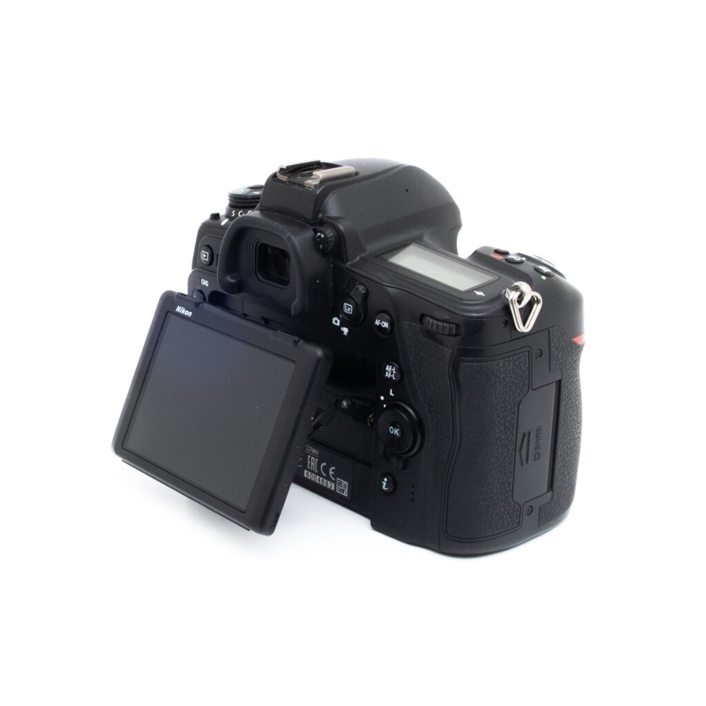 Nikon D780 (SC 32000, sis. ALV 25,5%) - Käytetty