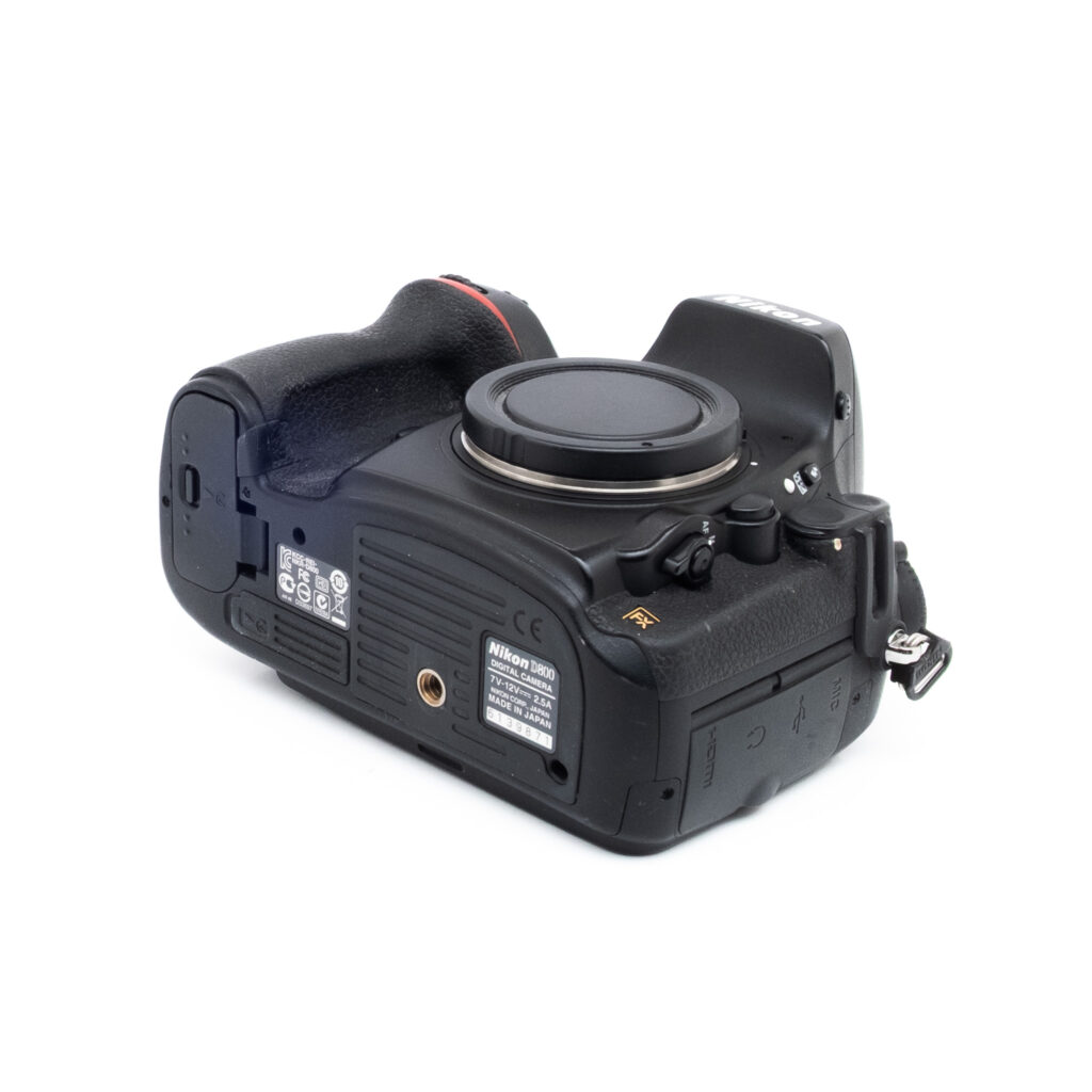Nikon D800 9871-1 Nikon D800 (SC 110k, sis. ALV 25.5%) - Käytetty