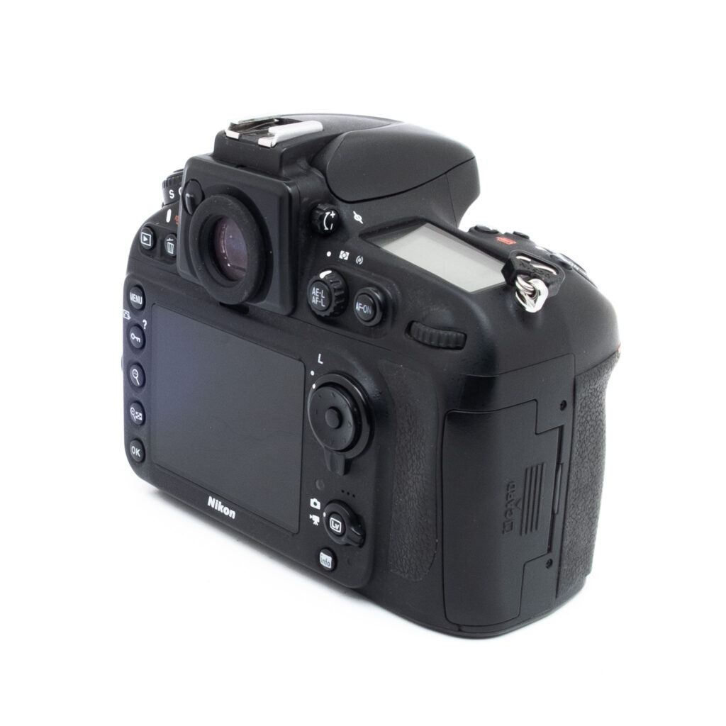 Nikon D800 9871-3 Nikon D800 (SC 110k, sis. ALV 25.5%) - Käytetty