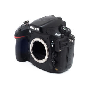 Nikon D800 9871-4 Nikon D800 (SC 110k, sis. ALV 25.5%) - Käytetty