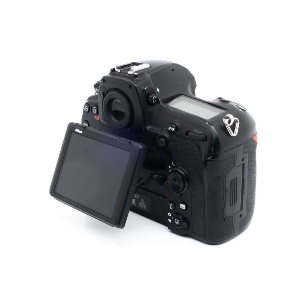 Nikon D850 1447-3 Nikon D850 (SC 120k, sis. ALV 25.5%) - Käytetty