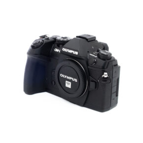 Olympus OM-D E-M1 Mark II (Kunto K5, SC 470) - Käytetty