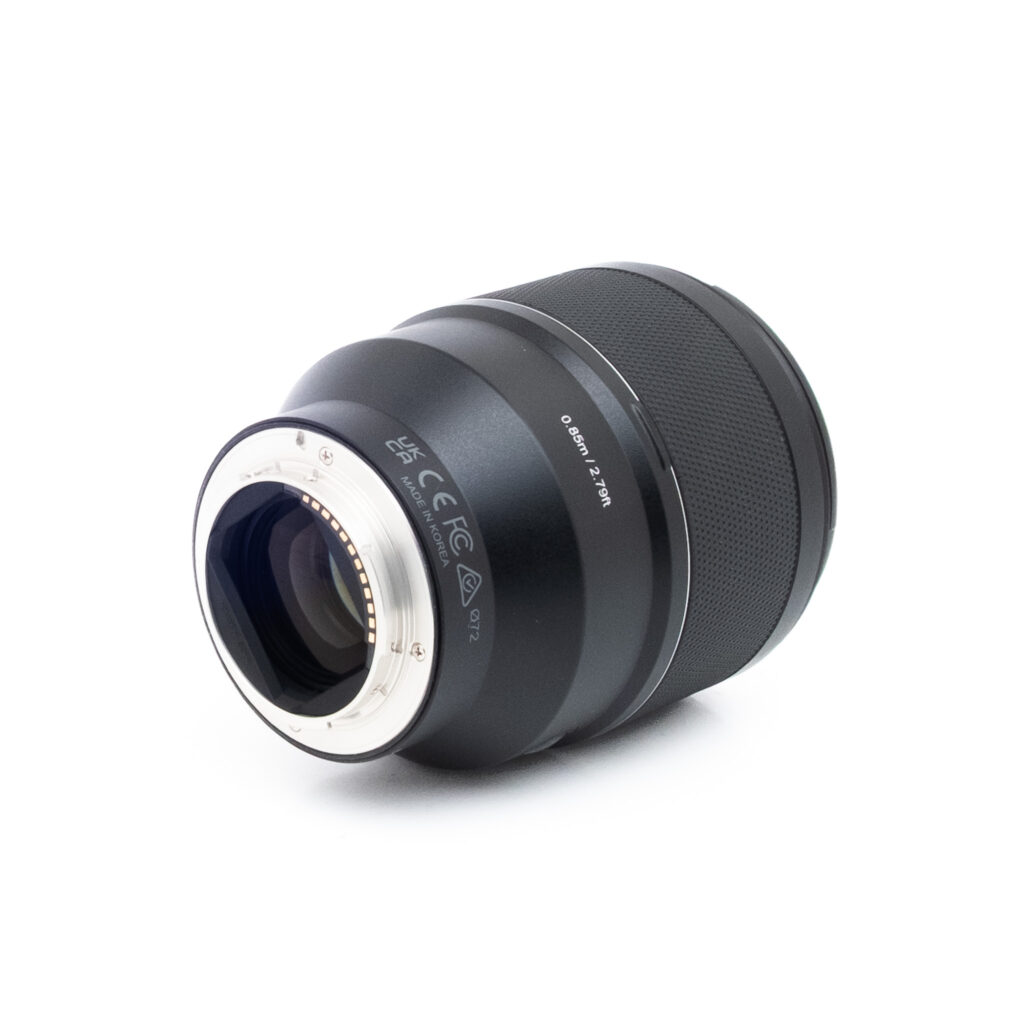 Samyang 85mm f14 FE II-1 Samyang AF 85mm f/1.4 II - Käytetty