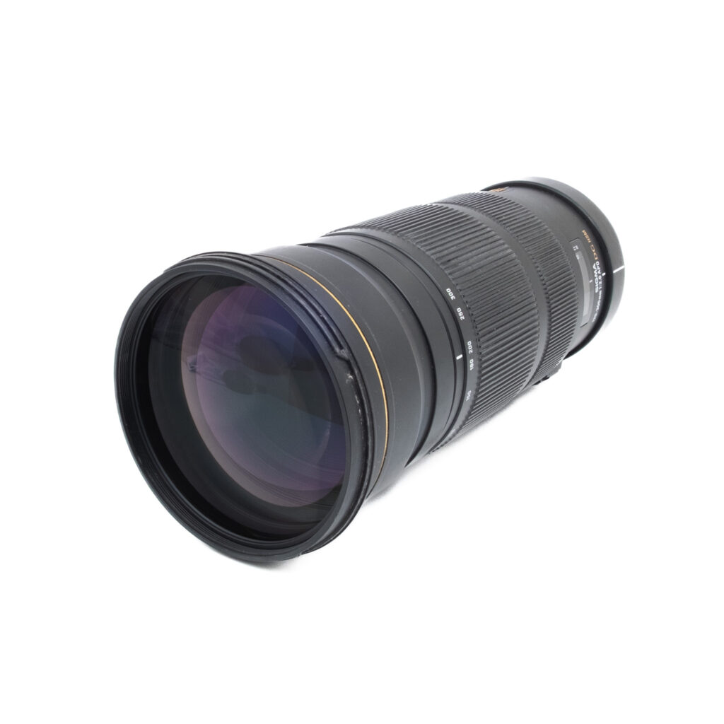 Sigma 120-300mm f28 APO DG HSM Nikon F-2 Sigma 120-300mm f/2.8 APO DG HSM OS Nikon F - Käytetty