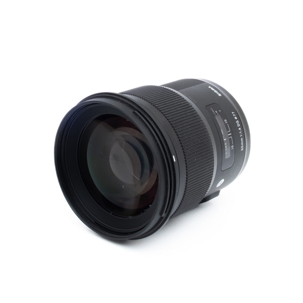 Sigma 50mm f14 DG Nikon F-2 Sigma Art 50mm f/1.4 DG Nikon F (sis. ALV 25.5%) - Käytetty