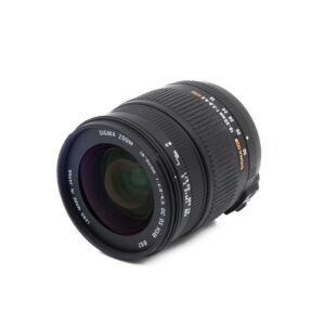 Sigma DC 18-50mm f28-45 OS HSM Nikon F-2 Sigma DC 18-50mm f/2.8-4.5 HSM OS Nikon F DX - Käytetty