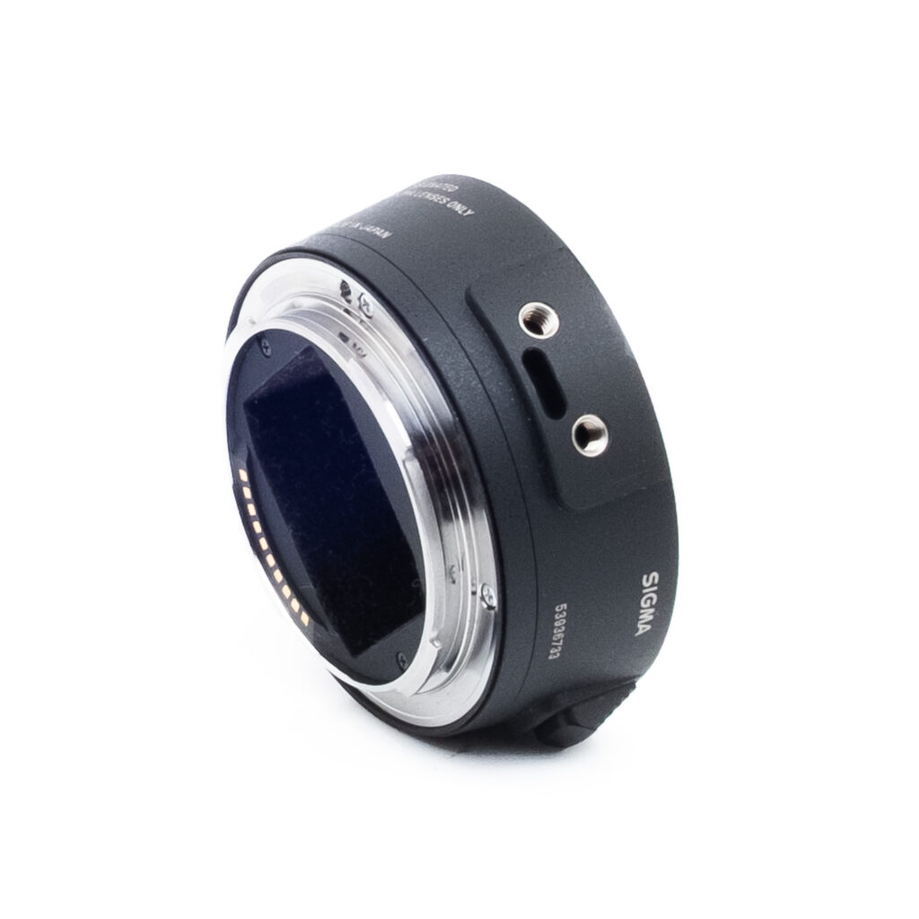 Sigma MC-21-1 Sigma Mount Converter MC-21 (sis. ALV 25,5%) - Käytetty