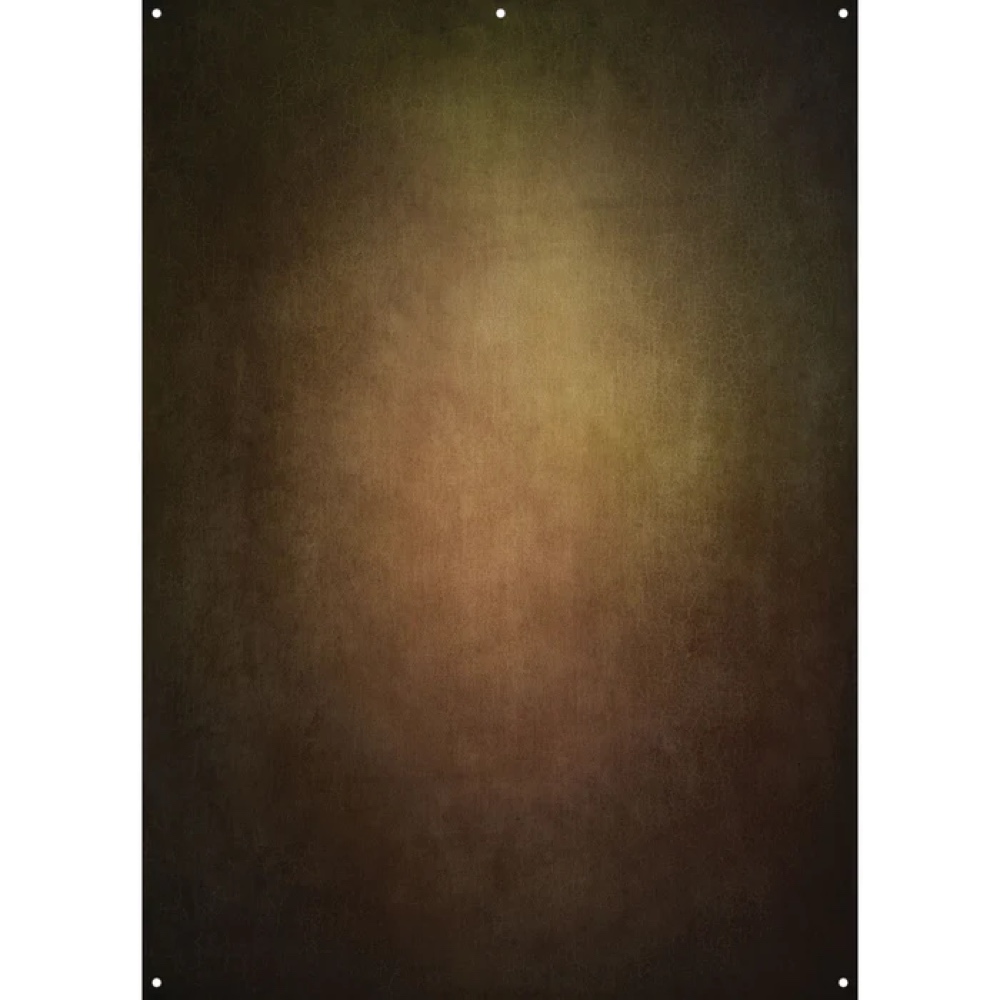 Joel Grimesin Westcott X Drop Stoffen Achtergrond - Warm Painterly (152 x 213 cm) -kuvassa on ruskean ja keltaisen värisävyinen kuvio, jossa on vinjettiefekti, neljä kulmareikää ja tumma, pehmeästi haalistunut tausta.