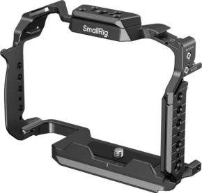 800q-01_131305 SmallRig 4902 Cage for Panasonic LUMIX S1R II / S5 II / S5 IIX / G9 II on metallinen häkki, jossa on useita kiinnitysreikiä ja -levyjä ja joka tarjoaa turvallisen kameratuen ja monipuoliset lisävarusteiden kiinnityspisteet.