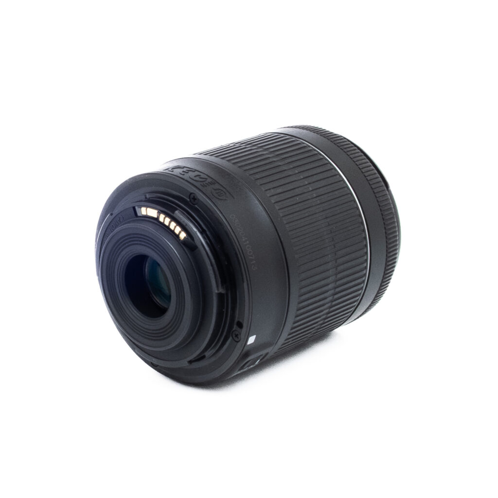 Canon 18-135mm f35-56 IS STM-1 Canon EOS 700D + 18-55mm (SC 13000) - Käytetty