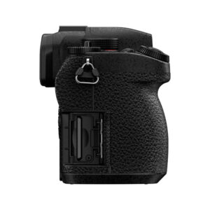 G97_6 Panasonic Lumix G97 -järjestelmäkamera