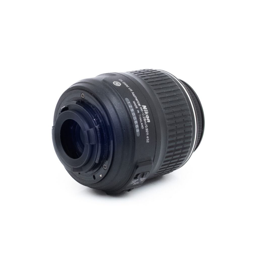 Nikon 18-55mm f35-56 G DX VR-1 Nikon D3100 + 18-55mm (SC 14500) - Käytetty