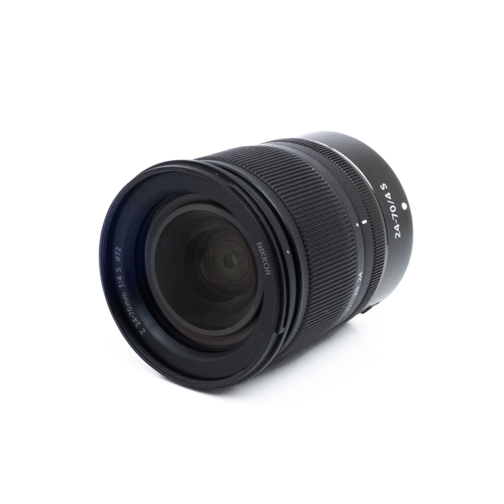 Nikon Z 24-70mm f4 S-2 Nikon Nikkor Z 24-70mm f/4 S - Käytetty