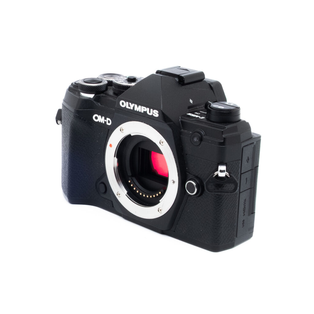 Olympus E-M5 III-4 Olympus OM-D E-M5 Mark III (SC 7000) - Käytetty