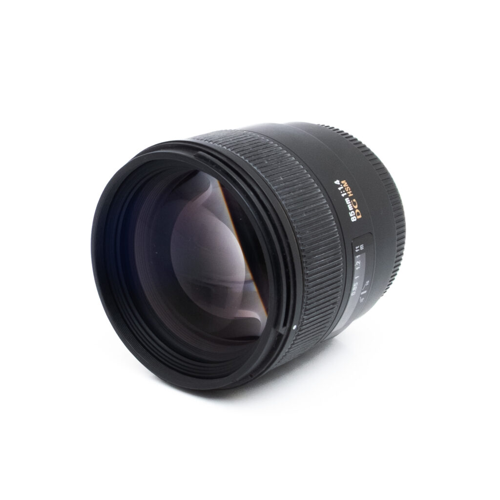 Sigma 85mm f14 DG HSM Canon-2 Sigma 85mm f/1.4 EX DG HSM Canon EF - Käytetty