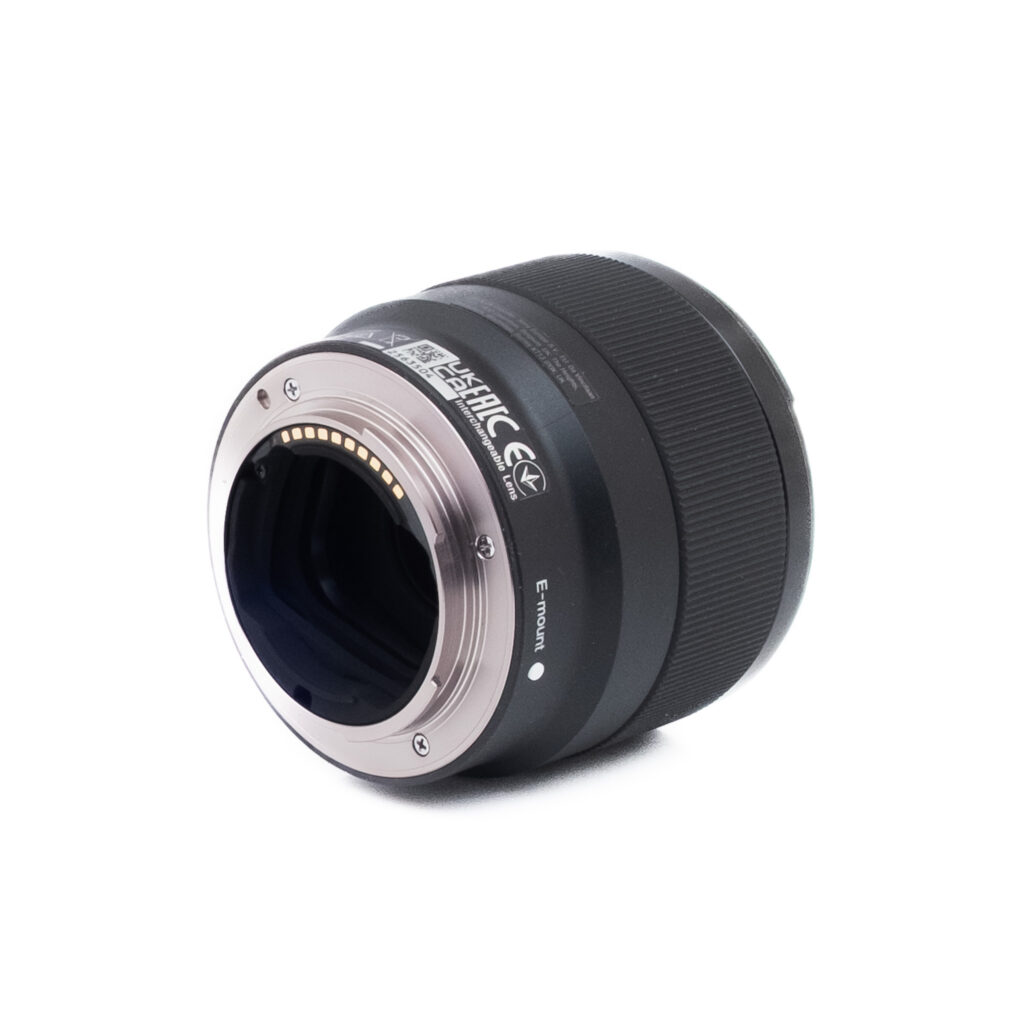Sony FE 50mm f/1.8 - Käytetty