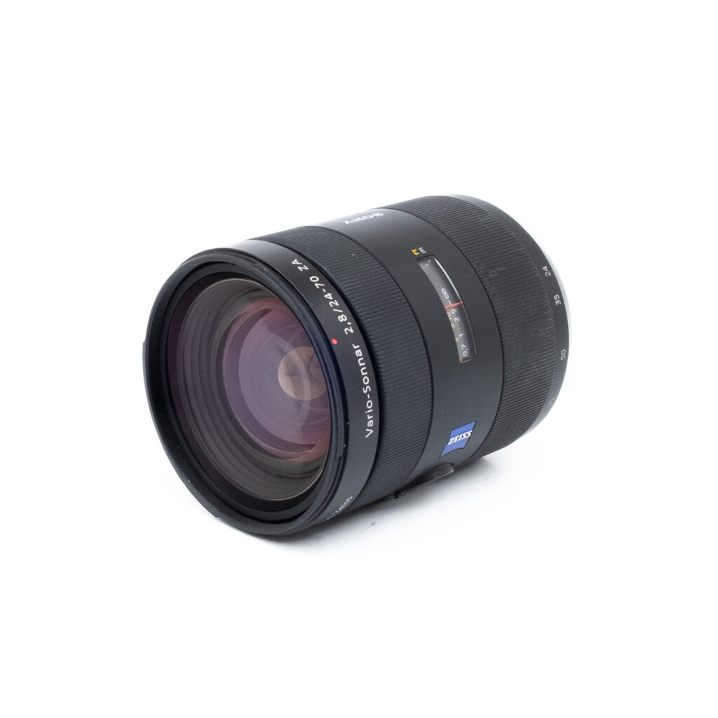 Sony A 24-70mm f28 ZA-2 Sony SAL 24-70mm f/2.8 Vario-Sonnar ZA SSM - Käytetty