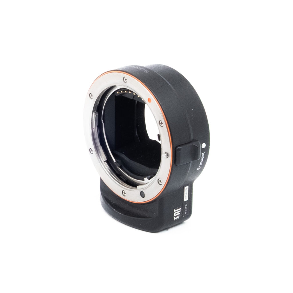 Sony A E Adapter-2 Sony LA-EA3 Mount Converter Sony A - Sony E - Käytetty
