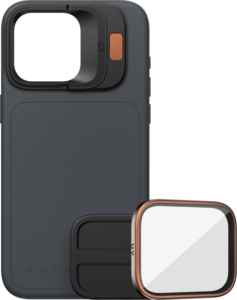 800q-01_131132 PolarPro Kit - LiteChaser iPhone 15 Pro Case Ocean sisältää tumman kotelon, jossa on neliönmuotoinen kamerakiinnike, kuparilla korostettu irrotettava linssikiinnike, ja siinä on selkeä UV-suodatin, joka on esillä kotelon edessä.