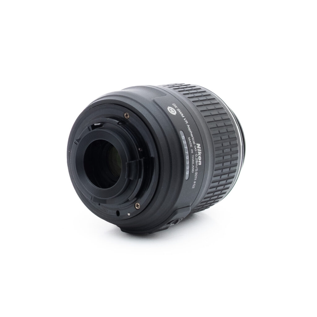 Nikon 18-55mm f35-56 G DX VR-1-2 Nikon D3200 + 18-55mm (SC 8000) - Käytetty