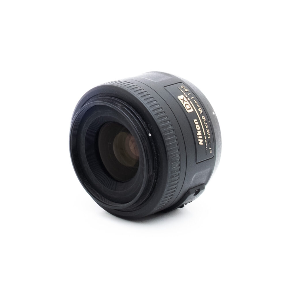 Nikon 35mm f18 G-2 Nikon AF-S Nikkor 35mm f/1.8 G DX - Käytetty