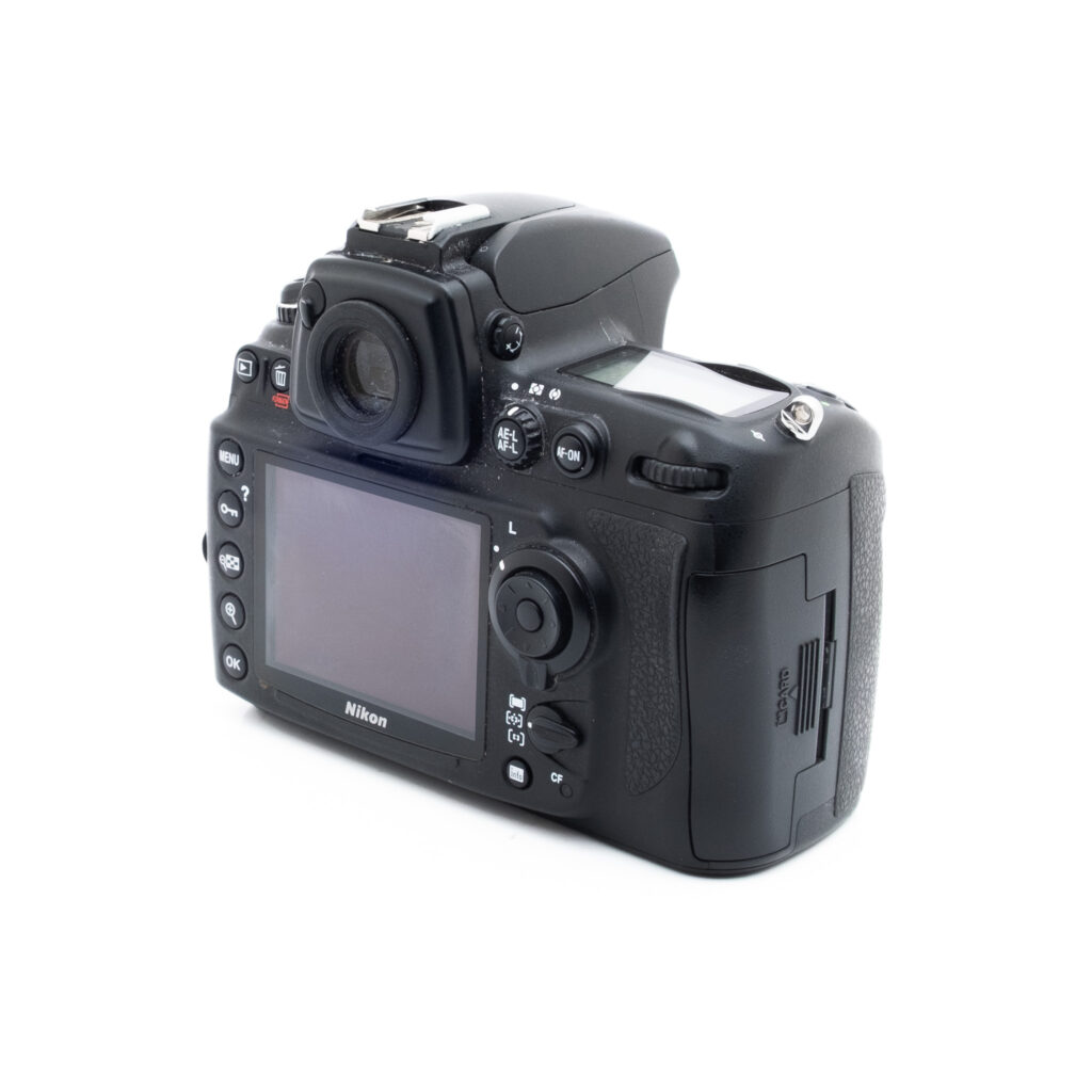 Nikon D700 7803-3 Nikon D700 + akkukahva (SC 18500, sis. ALV 25,5%) - Käytetty