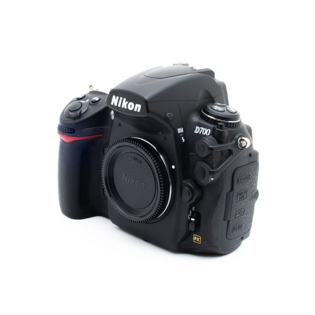Nikon D700 7803-5 Nikon D700 + akkukahva (SC 18500, sis. ALV 25,5%) - Käytetty