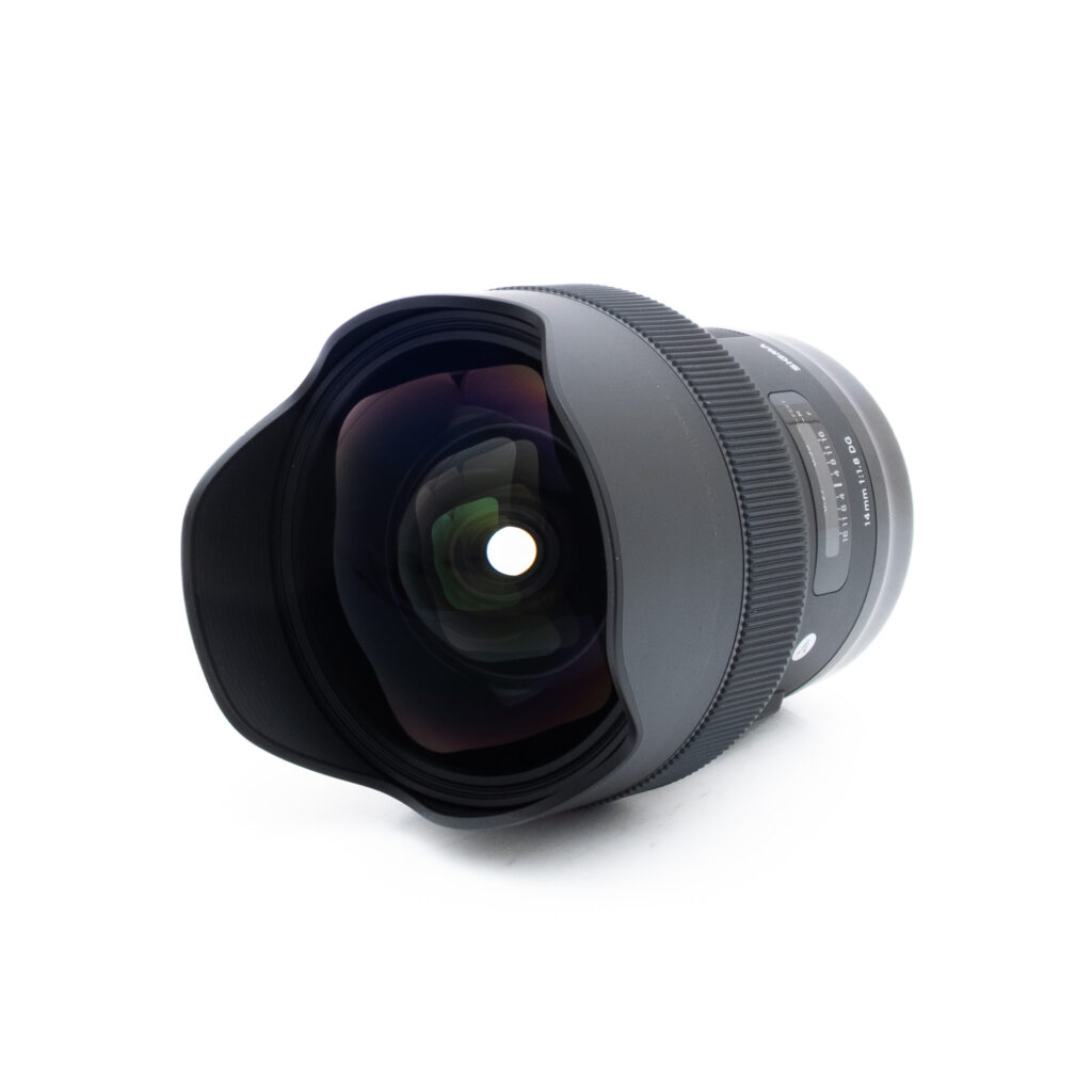 Sigma 14mm f18 DG Canon-2 Sigma Art 14mm f/1.8 DG Canon EF (takuu 6kk) - Käytetty