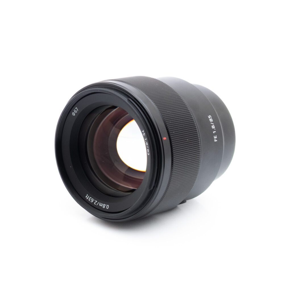 Sony 85mm f18-2-2 Sony FE 85mm f/1.8 (Kunto K5, takuu 6kk) - Käytetty