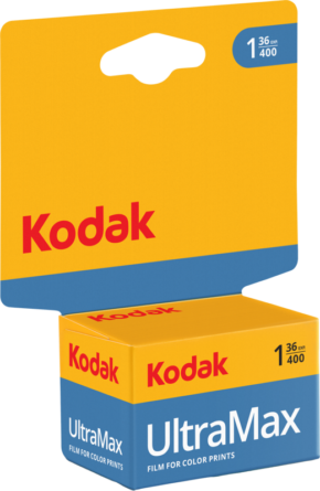 800q-01_127536 Kodak 135 Ultramax Carded 400-36 x 1 sisältää Kodakin logon keltaisella ja sinisellä kuviolla, ja se tarjoaa 36 valotusta ISO 400 -värifilmiä.