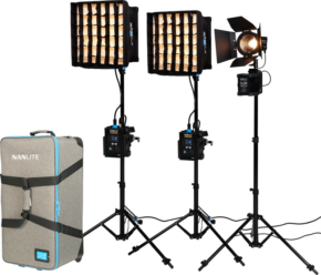 800q-01_128418 Nanlite PavoSlim 60B x 2 & Forza 60B II KIT is a three-light kit with two softbox LED panels, one spotlight with barn door, three adjustable stands, control units and a grey Nanlite carrying case.