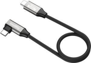 800q-01_133163 SmallRig 5075 USB-C Straight-to-Angled -kaapeli (35 cm) on musta, tukee 240 W:n virransyöttöä ja 40 Gbps:n tiedonsiirtoa, ja siinä on yksi suora ja yksi suorakulmainen liitin.