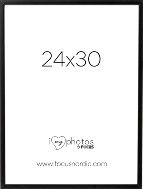 800q-01_51002430RS In the centre of the Focus Rock Black 24x30 photo frame it says "24x30", and at the bottom it says "i love photos by Focus" and "www.focusnordic.com", all on a white background.
