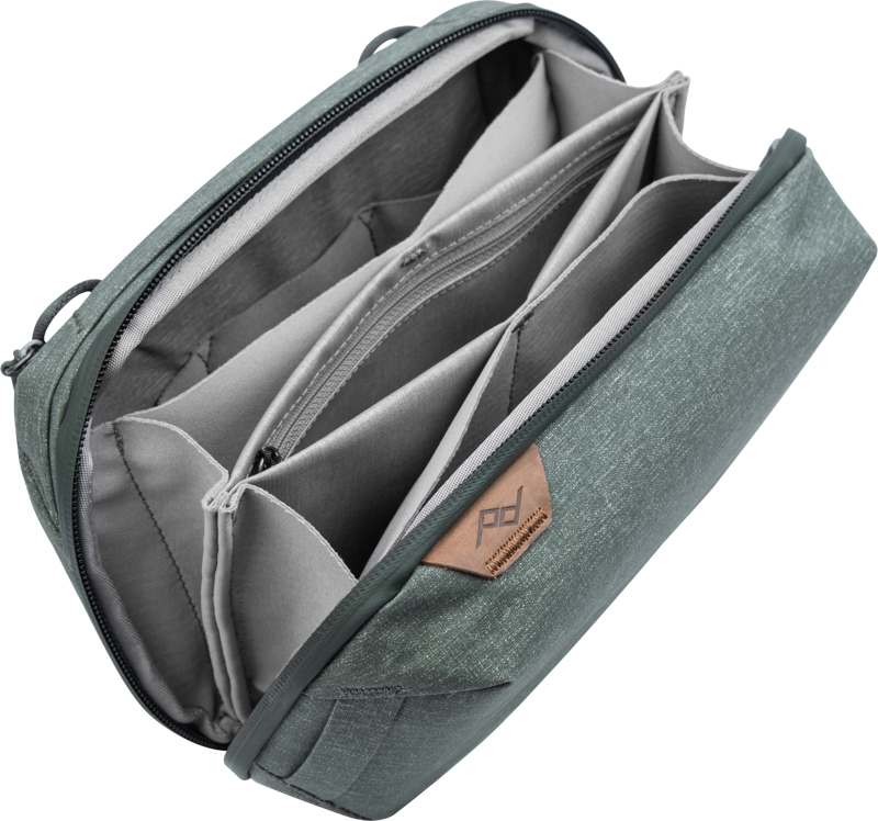 800q-02_123337 Peak Design Tech Pouch // Sage