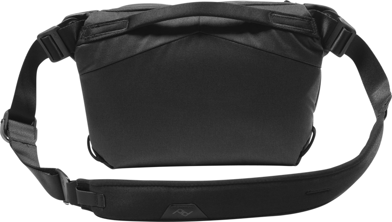 800q-03_123313 Peak Design Everyday Sling 3L v2 // Black