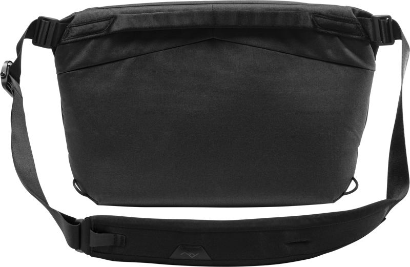 800q-03_123318 Peak Design Everyday Sling 10L v2 // Black