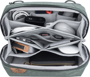 800q-03_123337 Peak Design Tech Pouch // Sage