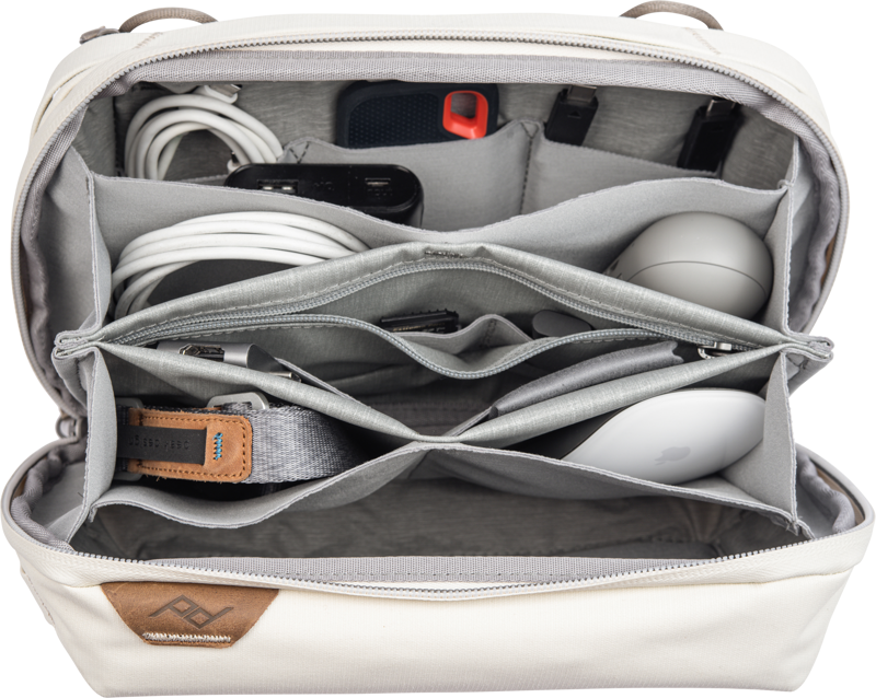 800q-03_123340 Peak Design Tech Pouch // Bone