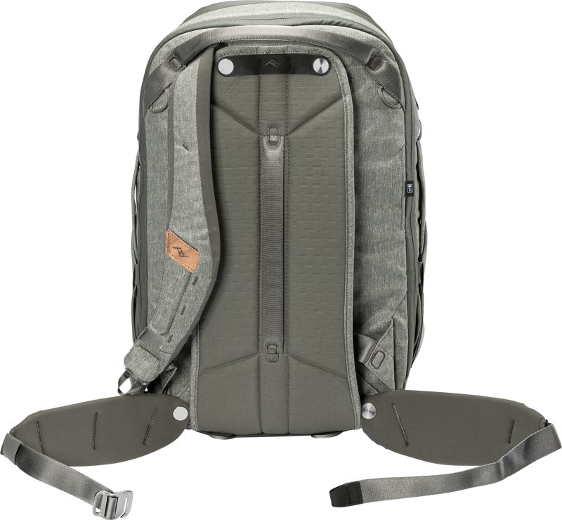800q-03_123344 Peak Design Travel Backpack 30L // Sage