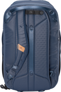 800q-03_123345 Peak Design Travel Backpack 30L // Midnight